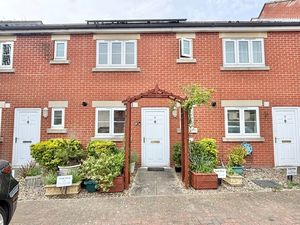 Photo 8- click for photo gallery